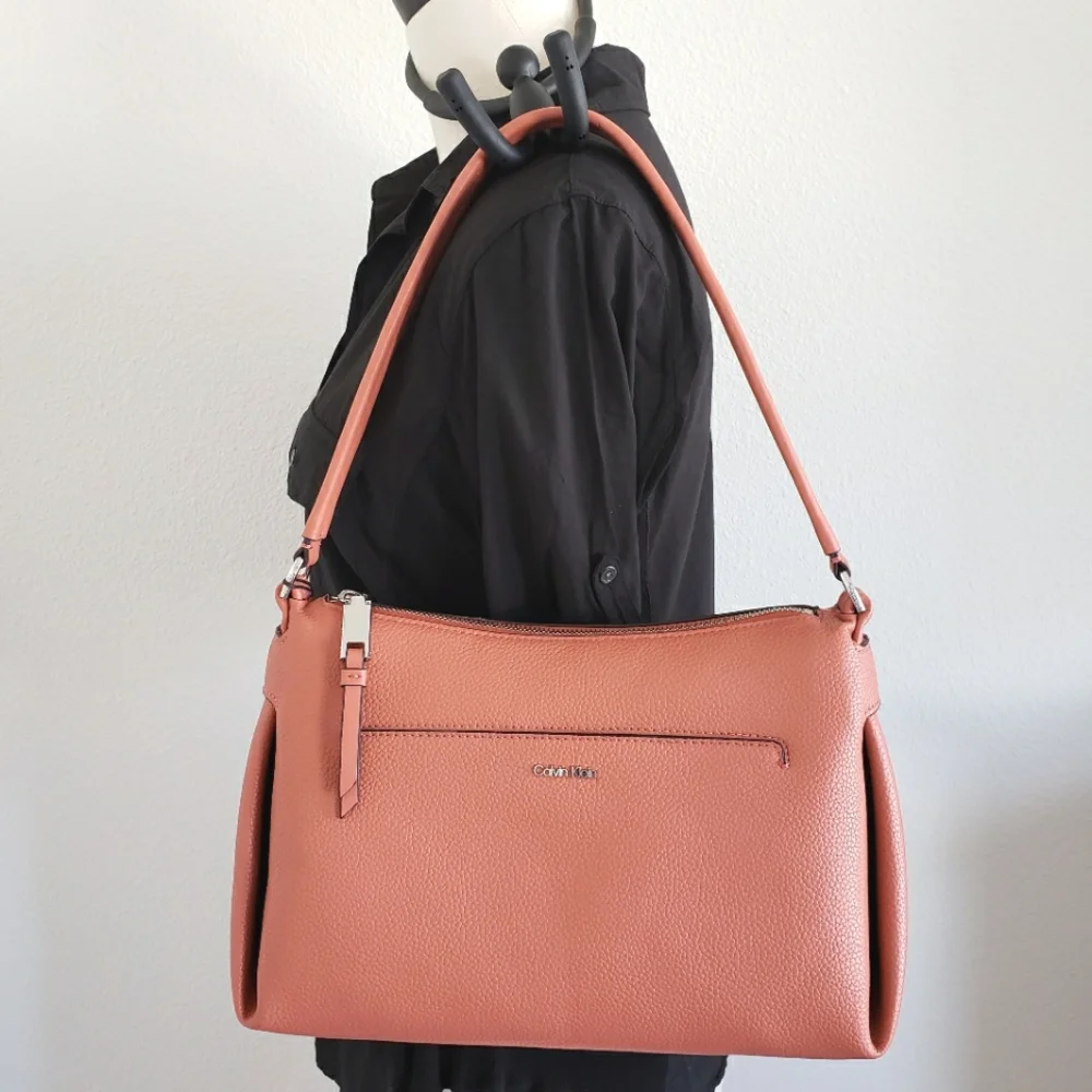 CALVIN KLEIN Lee Medium Dusty Rose Vegan Pebbled Leather Shoulder Bag--NWT